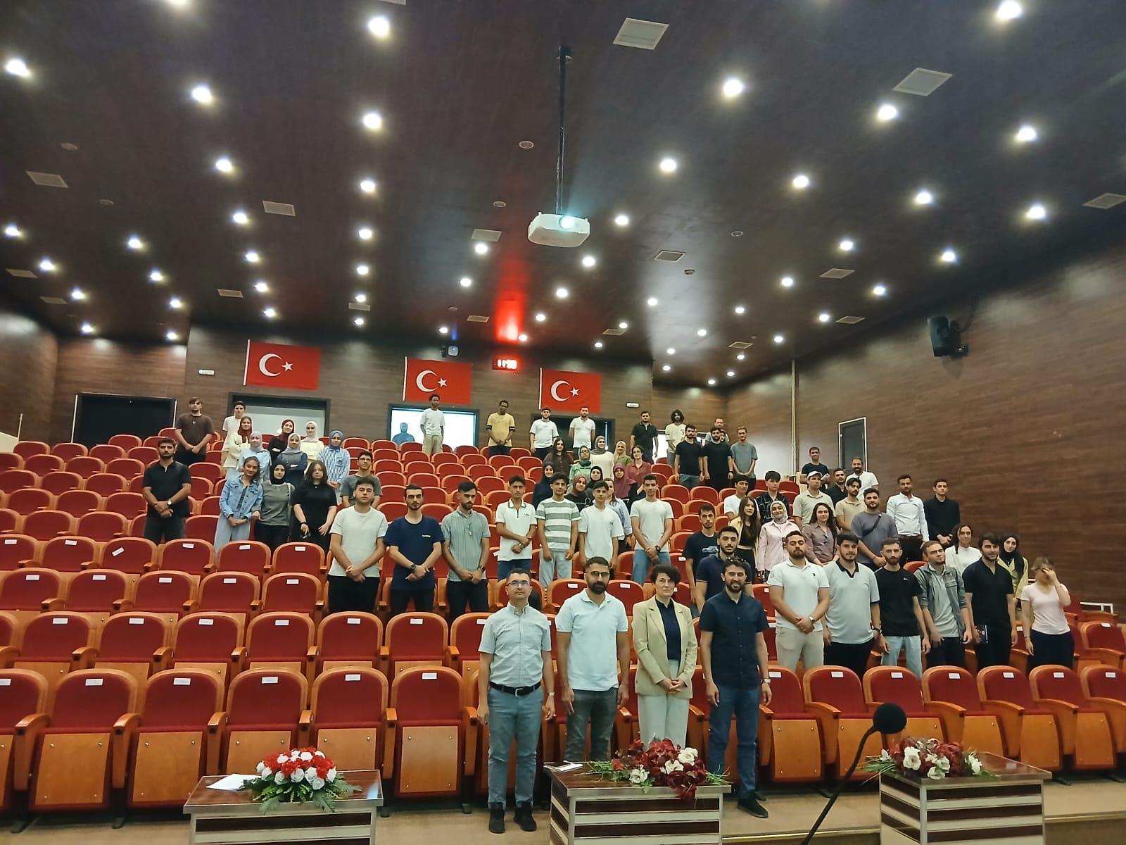 Fakültemizde Oryantasyon Programı Düzenlendi