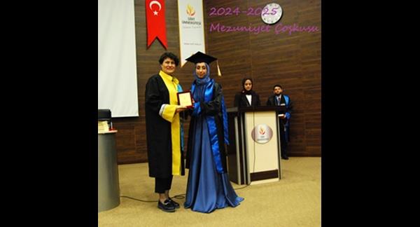 Fakültemizde Mezuniyet Çoşkusu