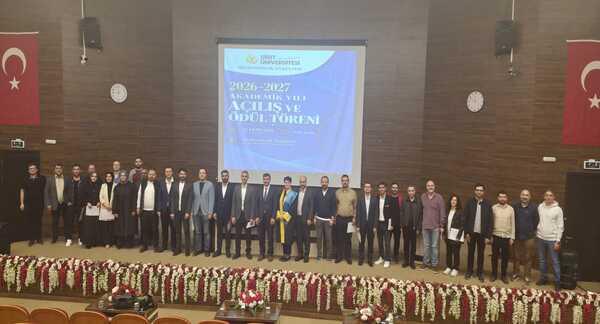 Siirt Üniversitesi Mühendislik Fakültesinde 2026-2027 Akademik Yılı Açılış ve Ödül Töreni Düzenlendi